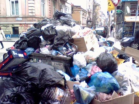 The crisis team approved the financing for the clean up of Sofia
