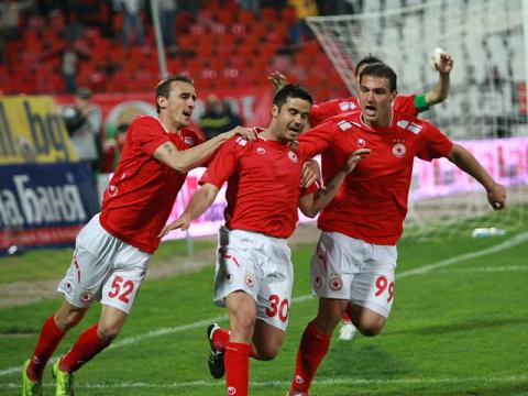 CSKA dethrones Levski from the top of the rankings after a scandalous match