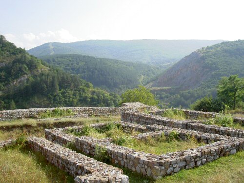 Ancient Bulgaria castle found near greece border